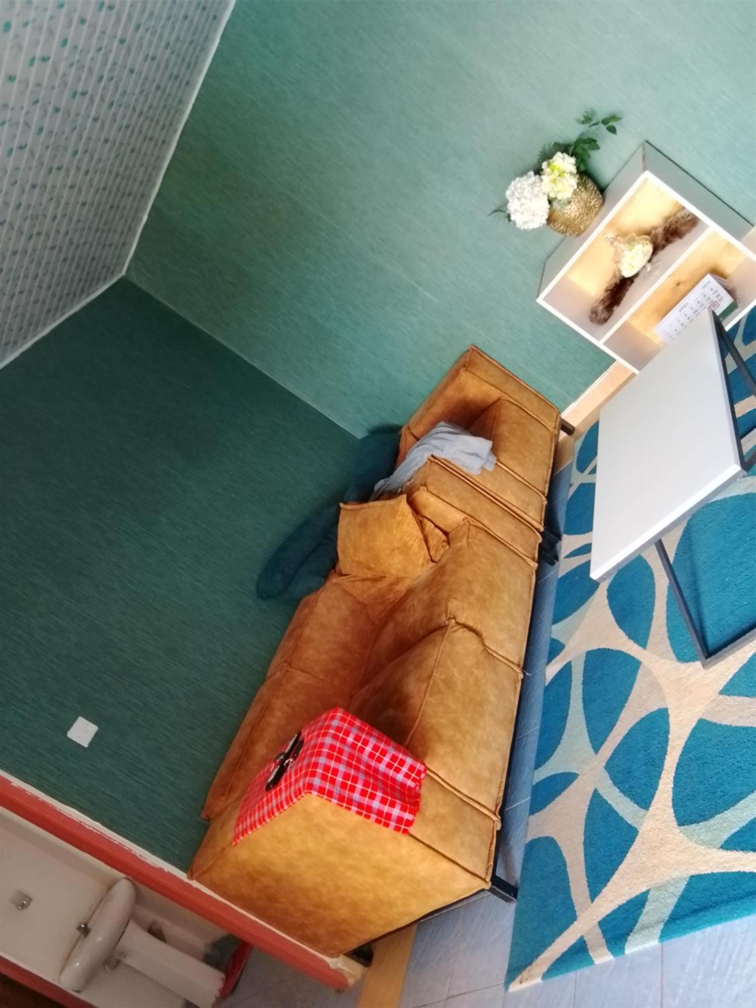 Lovely One Bedroom Airbb In With Wifi ,ample Parking-next To The Road